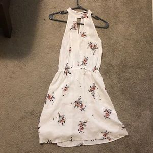 Dynamite keyhole floral dress - Size XS